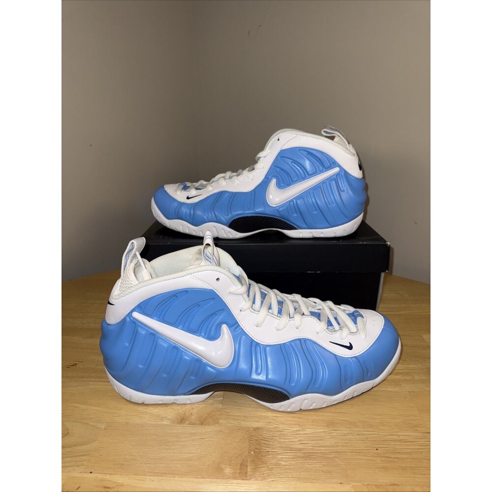 NIKE AIR FOAMPOSITE PRO UNIVERSITY BLUE UNC TAR HEELS HF0794-400 MENS SIZE:14 - Picture 3 of 11